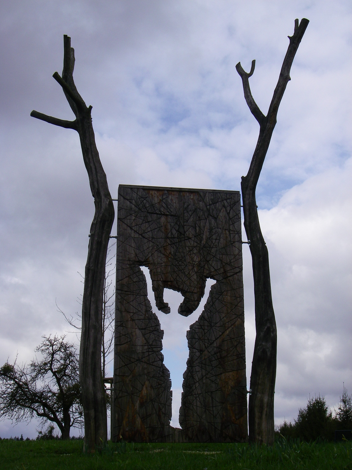 Kluftern-0020-Zehle-Tor-Mensch.JPG
