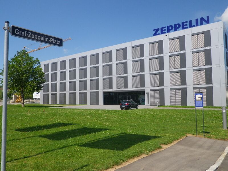 Friedrichshafen-Graf-Zeppelin-Platz.JPG