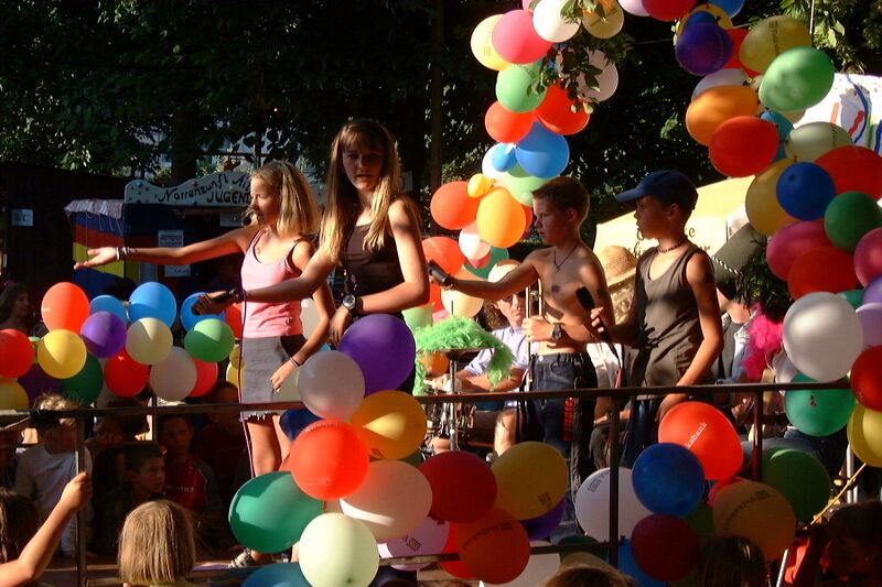 Datei:2000-Kinder-Karaoke-Show Ailingen - 32.jpg
