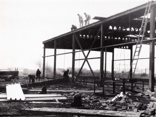 File:Heaton Mersey Shed SVR News 1972.jpg