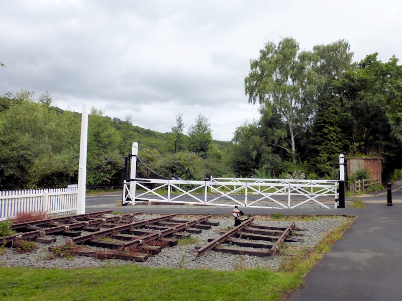 File:Jackfield Middle Crossing 20200723.jpg