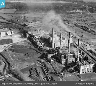 1946: An aerial photograph of Stourport Power Station, exchange sidings and CEGB locomotive shed. One of several images from Britain from Above, see source for details on licensing.