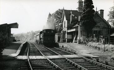 1962: Hampton Loade, northbound ex-GWR Pannier with a passenger service (Sellick Collection)