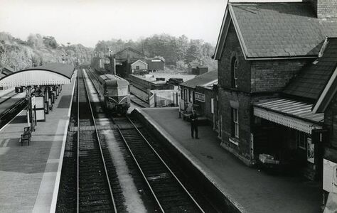 1959: Bewdley, a northbound ex-GWR Railcar (Sellick Collection)