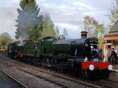 7802 Bradley Manor and 7812 Erlestoke Manor approaching Highley