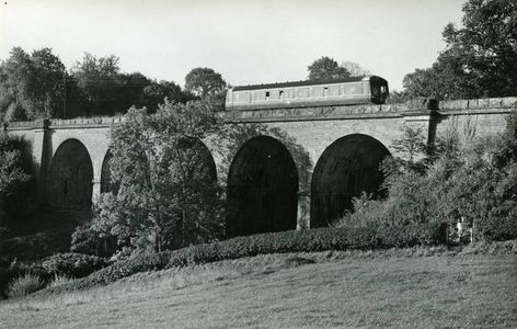 A view of Oldbury Viaduct from the East in September 1962 (Sellick Collection)
