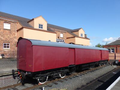 Another view of DB 975481 at Kidderminster (October 2017)