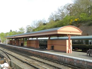 Bewdley island platform canopy shortly after completion of refurbishment in April 2016