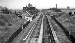 Berrington Station looking SE towards Bridgnorth, Bewdley and Hartlebury. Photograph by Ben Brooksbank on 24 April 1962