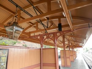 Underside view of the canopy showing the two different methods of construction