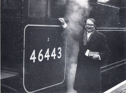 Sir Lawrence Olivier at Arley Tony Bending / SVR News