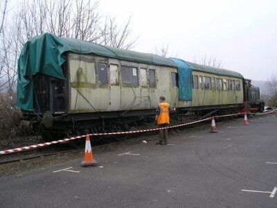 9581 temporarily leaves its usual space on 28 March 2017 to allow 4150's boiler lift